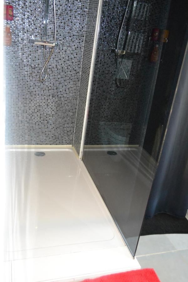 Suite 30 M2 Ideale Pour 2 Personnes Flassans-sur-Issole Esterno foto
