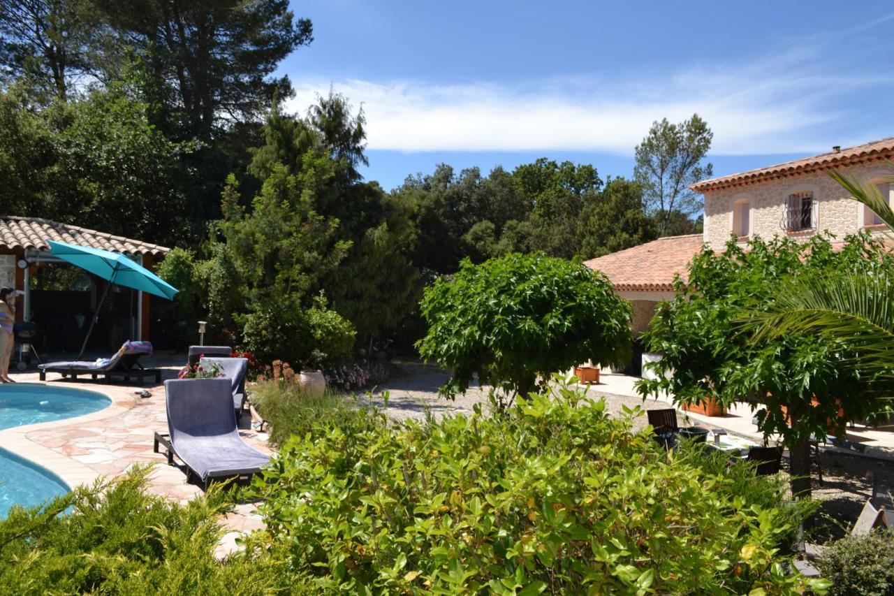 Suite 30 M2 Ideale Pour 2 Personnes Flassans-sur-Issole Esterno foto